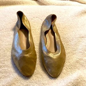Nine west gold ballet slippers. 10.5